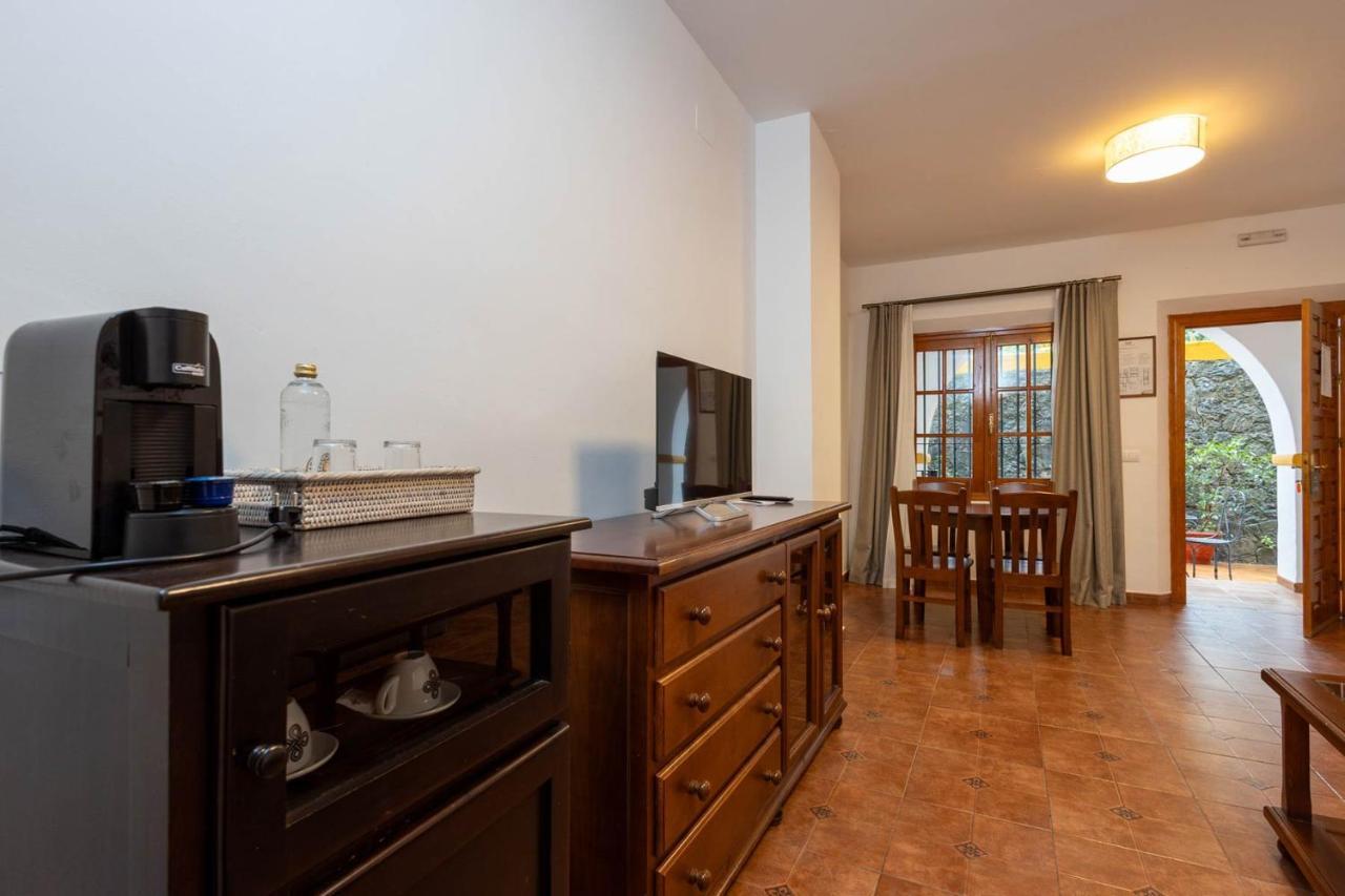 Hotel Tugasa Las Truchas El Bosque Zewnętrze zdjęcie